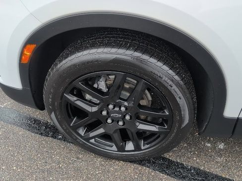 Certified 2022 Chevrolet Blazer LT w/ LPO, Black Accent Package image 13