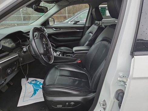 Used 2022 Jeep Grand Cherokee Limited 4xe image 8