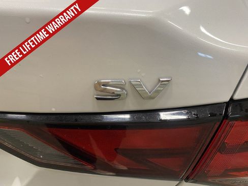 Used 2024 Nissan Sentra SV FWD image 19