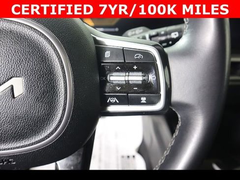 Used 2024 Kia Sorento S image 25