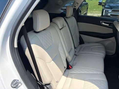 Used 2023 Ford Edge Titanium AWD/4WD image 44