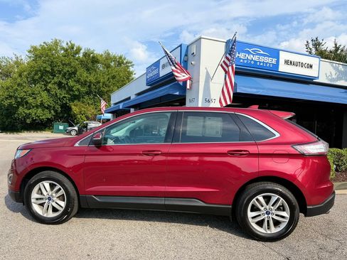 Used 2017 Ford Edge SEL w/ Equipment Group 201A AWD/4WD image 7