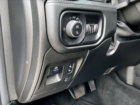 Used 2020 RAM 1500 Limited AWD/4WD image 37