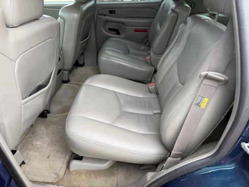 Used 2005 GMC Yukon SLT w/ SLT Preferred Equipment Group image 12