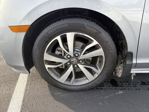 Used 2023 Honda Odyssey Touring image 17