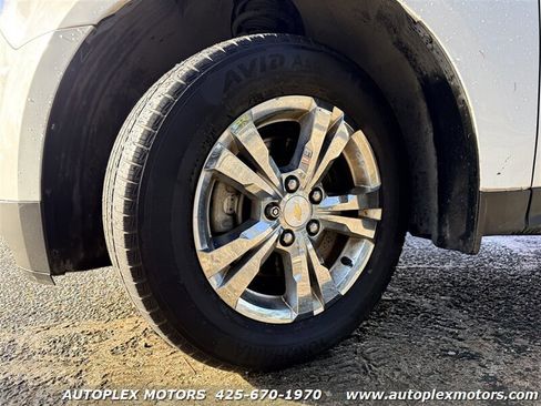 Used 2015 Chevrolet Equinox LT w/ Driver Convenience Package image 17