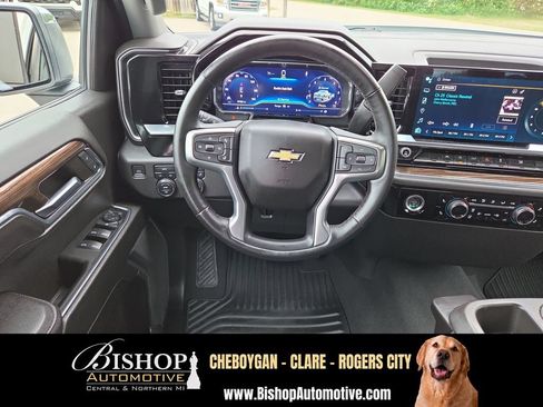 Used 2023 Chevrolet Silverado 1500 LT AWD/4WD image 14