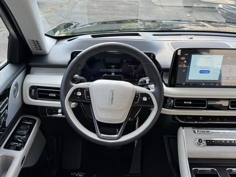 New 2025 Lincoln Aviator Reserve w/ Equipment Group 201A image 6