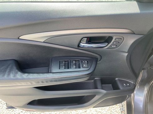 Used 2019 Honda Pilot EX-L image 11