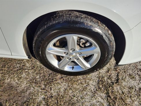 Used 2024 Chevrolet Malibu LT image 6