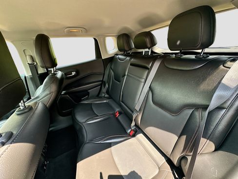 Used 2019 Jeep Compass Limited AWD/4WD image 27