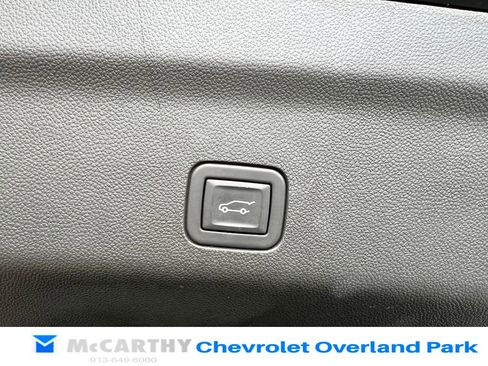 Used 2023 GMC Yukon Denali w/ Denali Reserve Package image 37