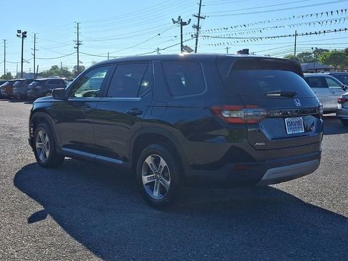 Certified 2025 Honda Pilot EX-L image 4