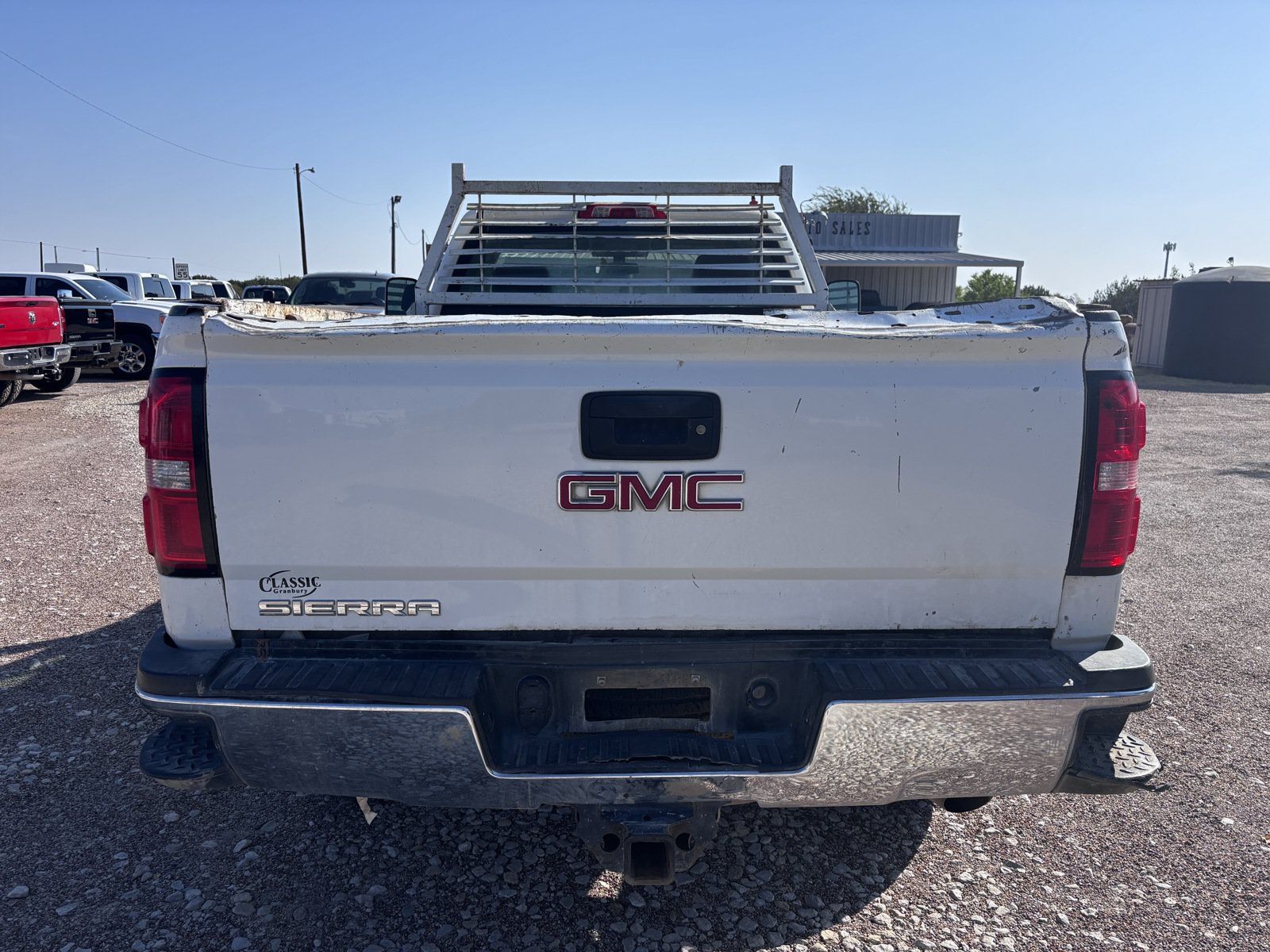 Used 2017 GMC Sierra 2500 2WD Regular Cab image 4