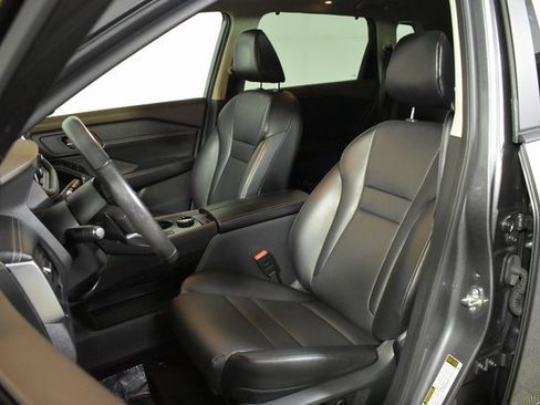 Certified 2023 Nissan Rogue SV w/ SV Premium B Package image 9