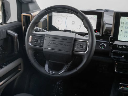 Used 2024 GMC Hummer EV 3X w/ Extreme Off-Road Package image 42