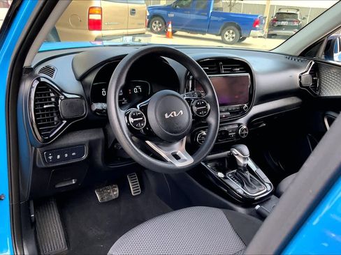 Used 2023 Kia Soul S image 17