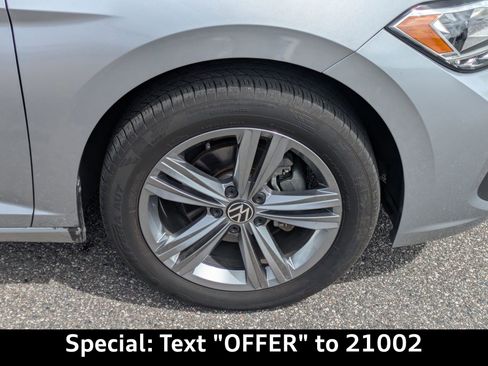 Used 2024 Volkswagen Jetta SE image 10