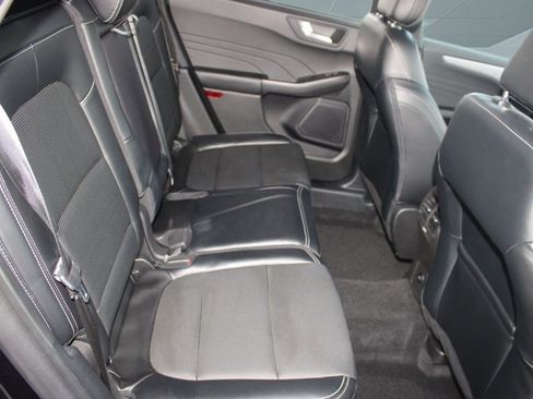 Used 2023 Ford Escape Platinum image 31