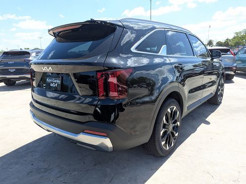 New 2026 Kia Sorento SX FWD image 8