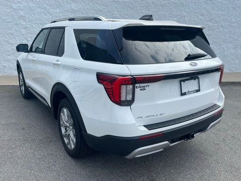 Certified 2025 Ford Explorer Platinum image 6