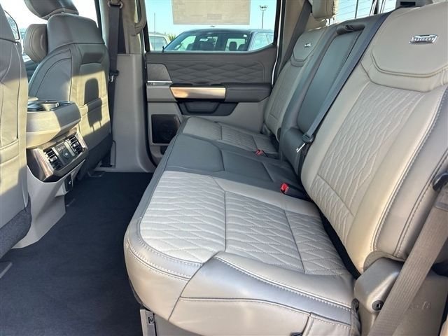 New 2026 Ford F250 Platinum w/ Platinum Plus Package AWD/4WD image 16