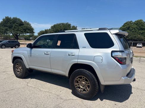 Used 2023 Toyota 4Runner SR5 Premium AWD/4WD image 6
