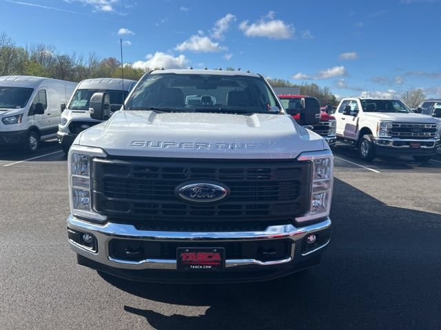 New 2026 Ford F250 XL w/ XL Chrome Package RWD image 2