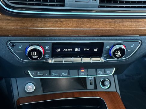 Used 2023 Audi Q5 2.0T Premium w/ Convenience Package image 20