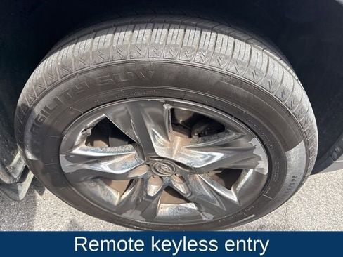 Used 2017 Toyota Highlander Limited Platinum image 26