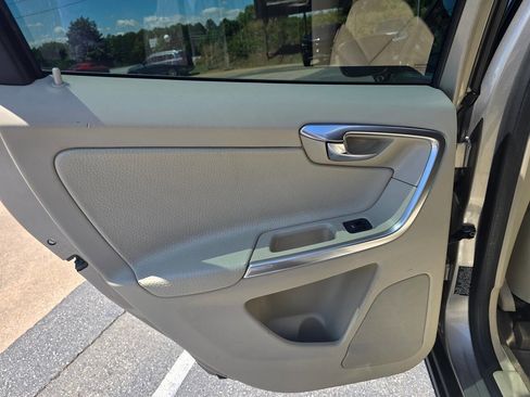 Used 2013 Volvo XC60 3.2 FWD image 15