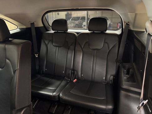 Used 2024 Kia Sorento S FWD image 26