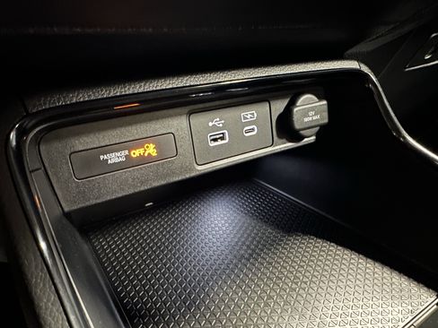 Used 2025 Honda CR-V EX image 14