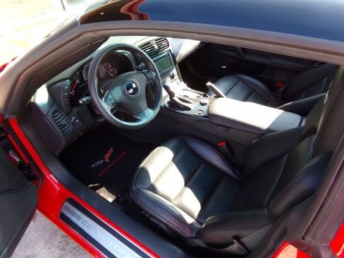 Used 2012 Chevrolet Corvette Grand Sport w/ 3LT Preferred Equipment Group image 22