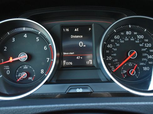 Used 2017 Volkswagen GTI S image 17