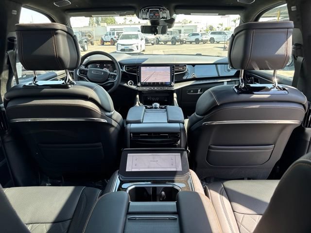New 2026 Jeep Grand Wagoneer L Summit AWD/4WD image 30