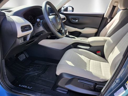 New 2026 Honda HR-V LX image 5