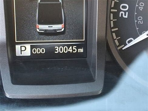 Used 2022 Toyota Tacoma TRD Sport image 19