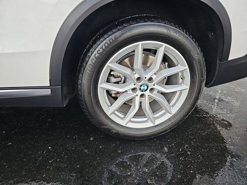 Used 2023 BMW X5 xDrive40i w/ Climate Comfort Package image 34