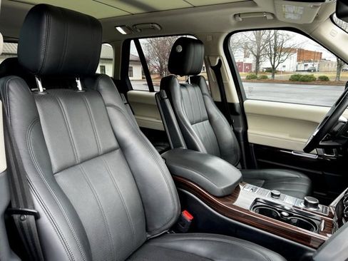 Used 2016 Land Rover Range Rover HSE image 26