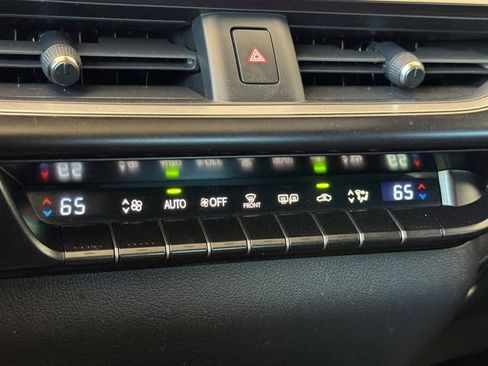 Used 2024 Lexus UX 250h F Sport FWD image 22