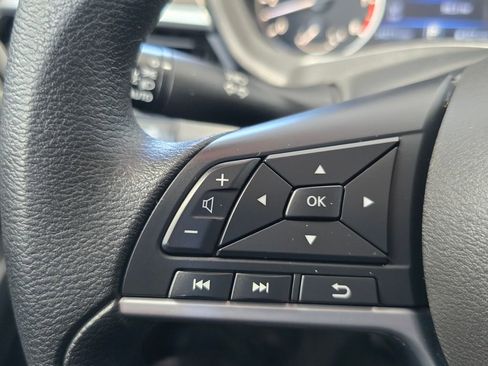 Used 2025 Nissan Altima 2.5 SV FWD image 13