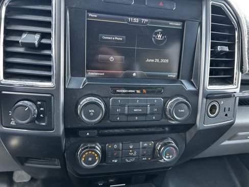 Used 2015 Ford F150 XLT w/ Equipment Group 302A Luxury AWD/4WD image 15