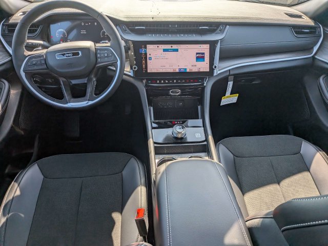 New 2026 Jeep Grand Cherokee Altitude RWD image 18