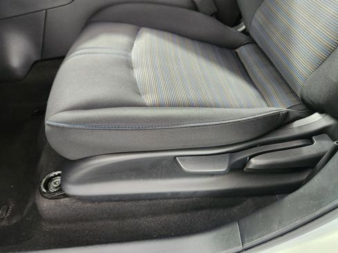 Used 2022 Nissan Leaf SV image 13