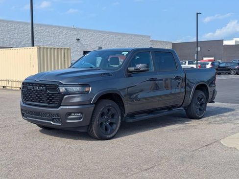 Used 2025 RAM 1500 Big Horn AWD/4WD image 7