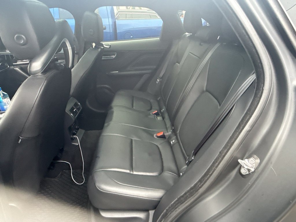 Used 2018 Jaguar F-PACE Premium AWD/4WD image 13