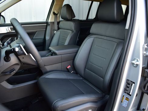 New 2025 Hyundai Santa Fe Limited image 19