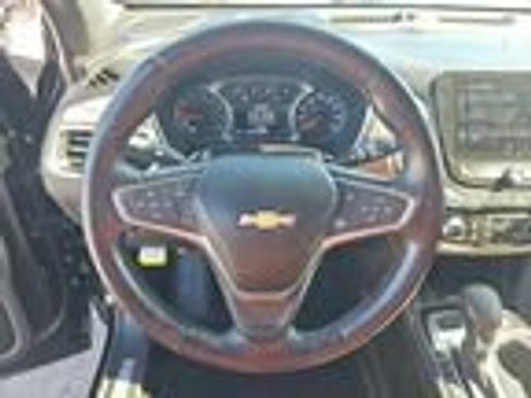 Used 2022 Chevrolet Equinox Premier AWD/4WD image 4