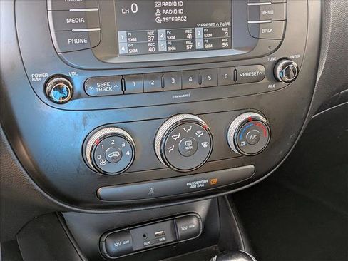 Used 2018 Kia Soul image 15